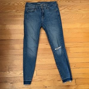 Frayed ankle skinny jeans with knee slit (Old Navy Rockstar)